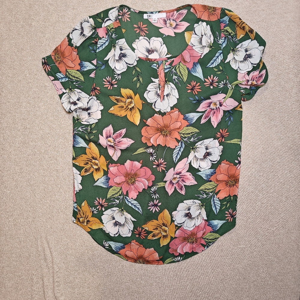 DR2 Floral V-neck Blouse